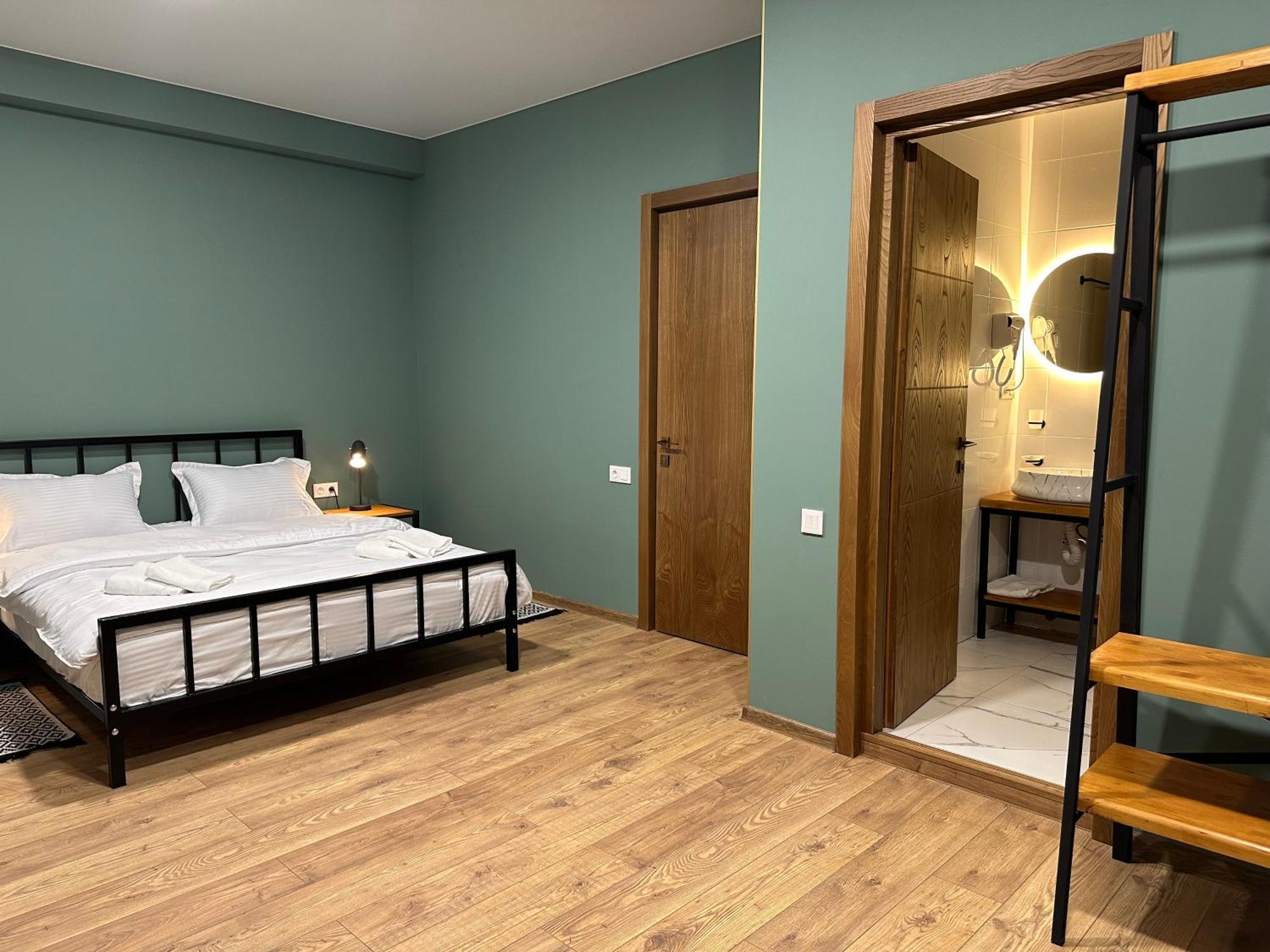 Hotel Mountime Kazbegi Luaran gambar