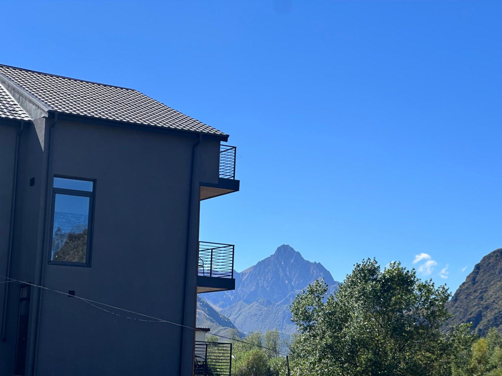 Hotel Mountime Kazbegi Luaran gambar